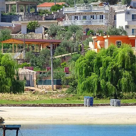 Vila Iliria 4*